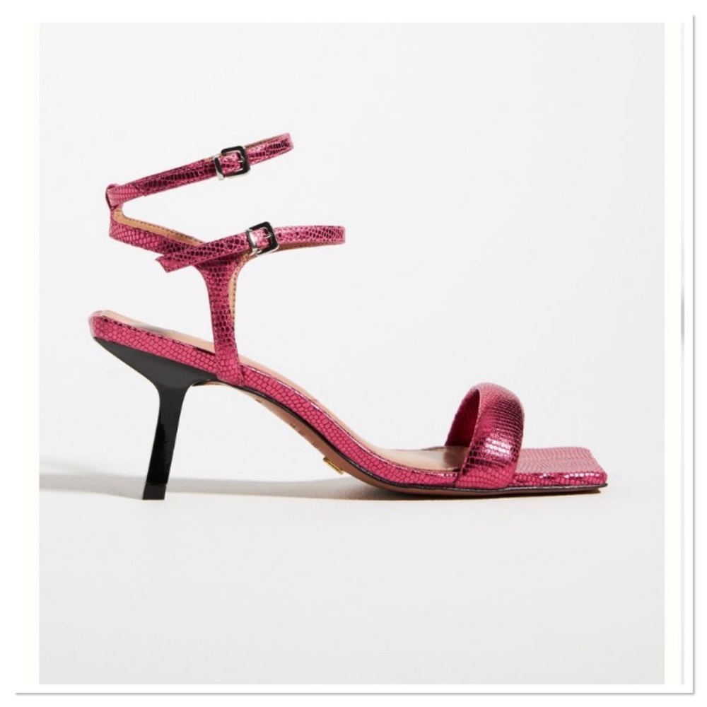 Anthropologie Vicenza Strappy Women’s Shoe Sandals